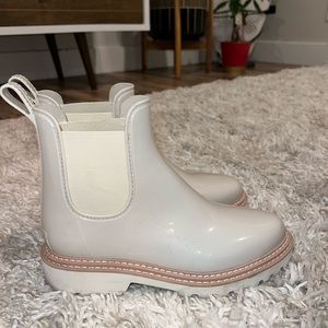 Dolce Vita Stormy Rain Boot in Ivory